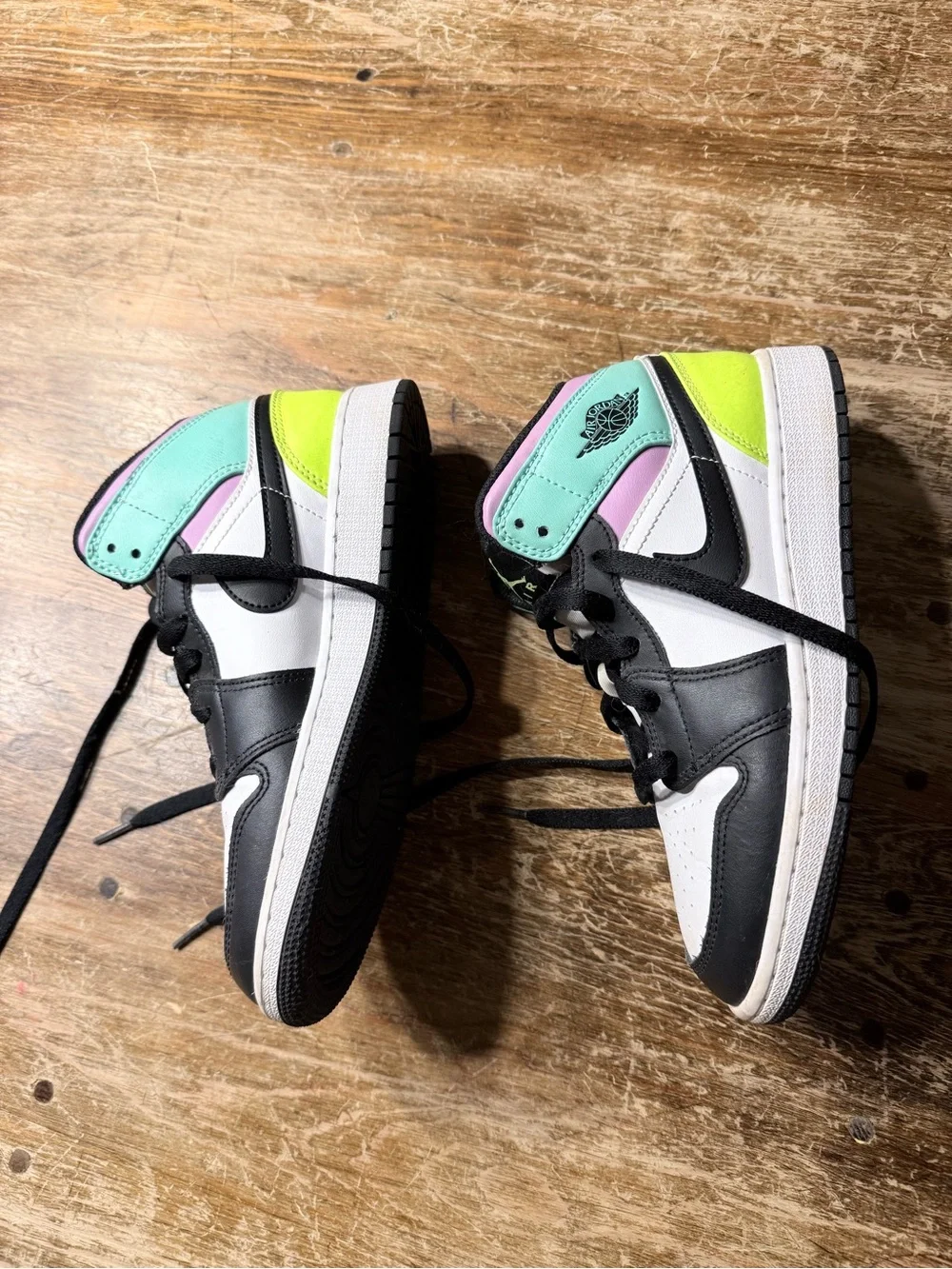 Nike Kids' Air Jordan 1 Low - Black/White with Pastel Accents